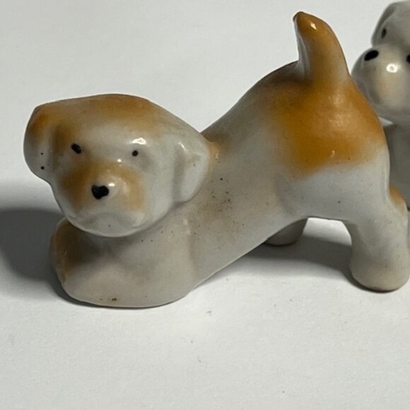 TWO Miniature Vintage White/Brown Puppies Porcelain Figurines 1.6" - Picture 4 of 11